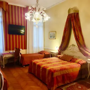 Mezzo Pozzo Venise